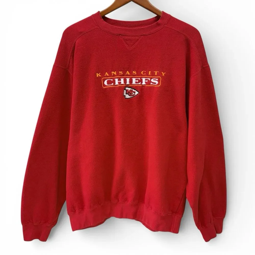 VTG Pro Edge NFL Kansas City Chiefs Sweatshirt Men L Center Embroidered Spellout